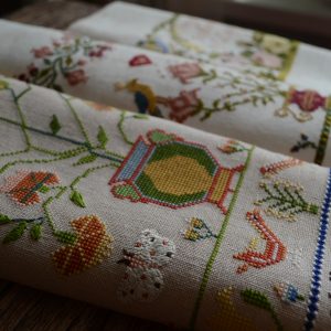 Lettisha`s bouquet primitive cross stitch pattern PDF download