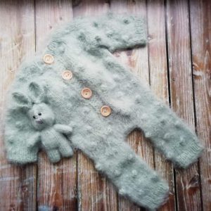 A romper with “bubbles” and a bunny toy (color mint)