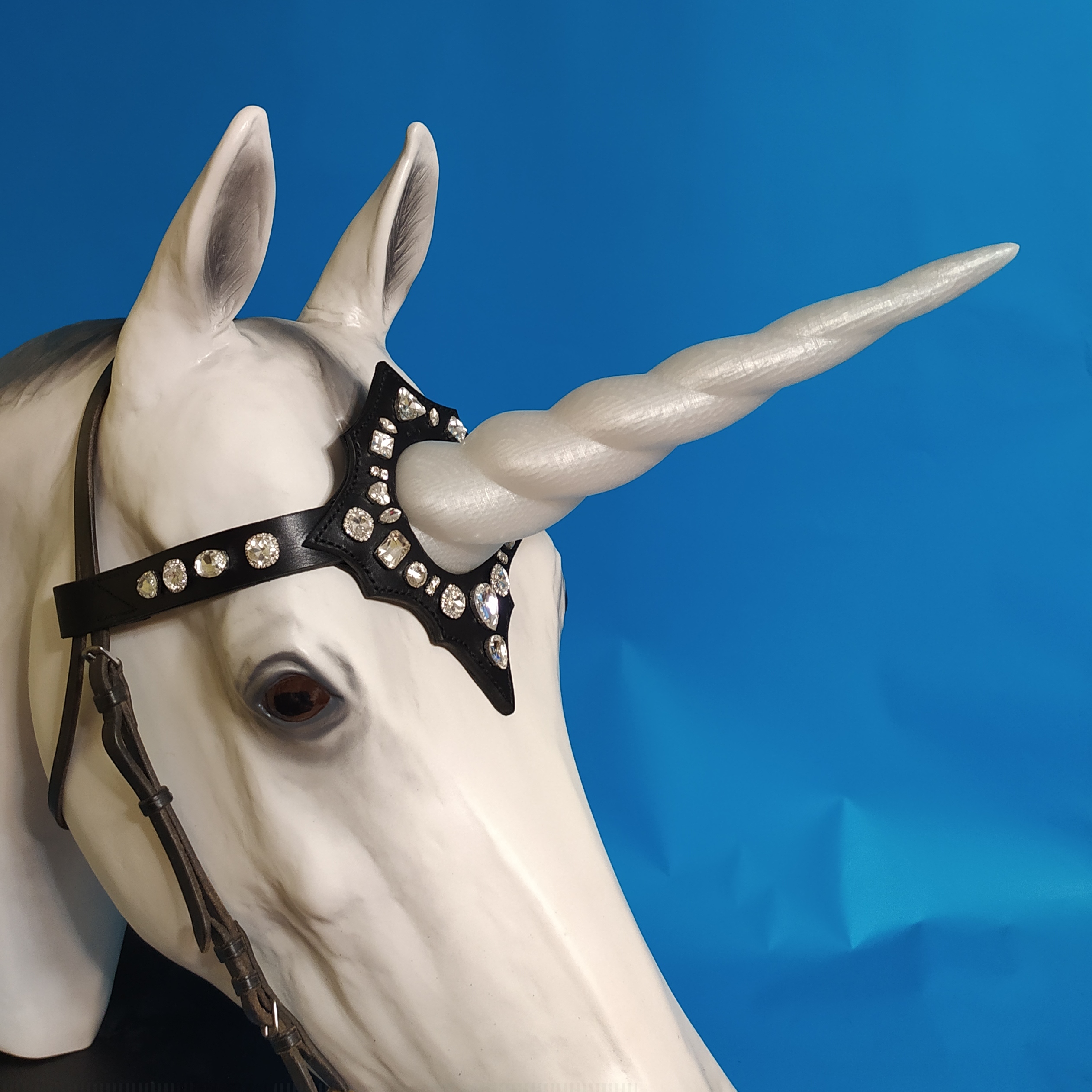 Textured Unicorn Horn for Horses and Ponies – Unicorn Corner