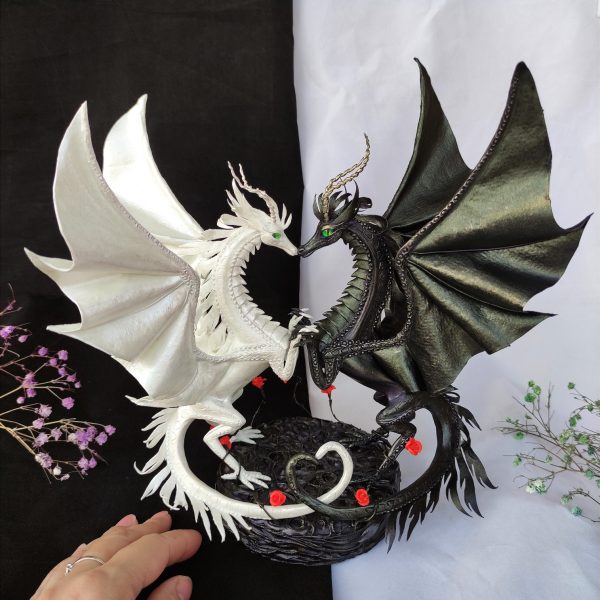 Wedding dragons for cake. Available in FelisFantasyArt shop