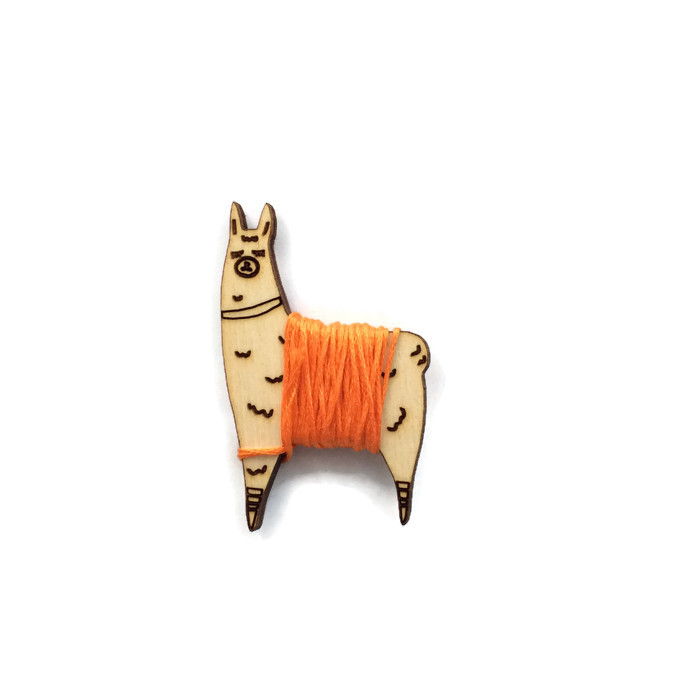 Embroidery floss holder Llama, 25 cross stitch bobbins