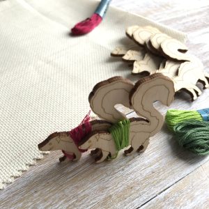 Embroidery Floss Bobbins,10 cute wood bobbins-dogs