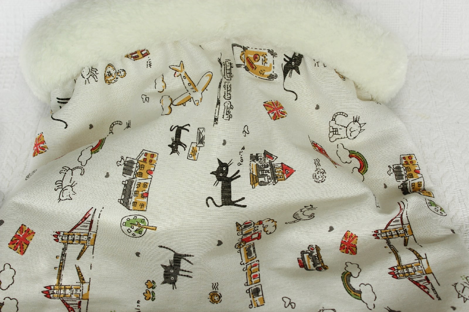 Cat bed sleeping bag, pet products 4 Cat bed sleeping bag, kitten bed, winter warm cat, pet products.
