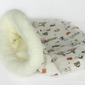 Cat bed sleeping bag, kitten bed, winter warm cat, pet products.
