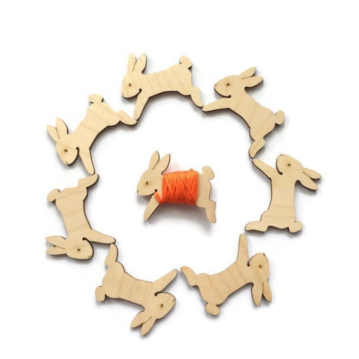 Wooden floss bobbin, set of 15 bobbins skunk