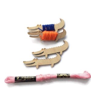 Embroidery Floss Bobbins the crocodile, cross stitch wood bobbins
