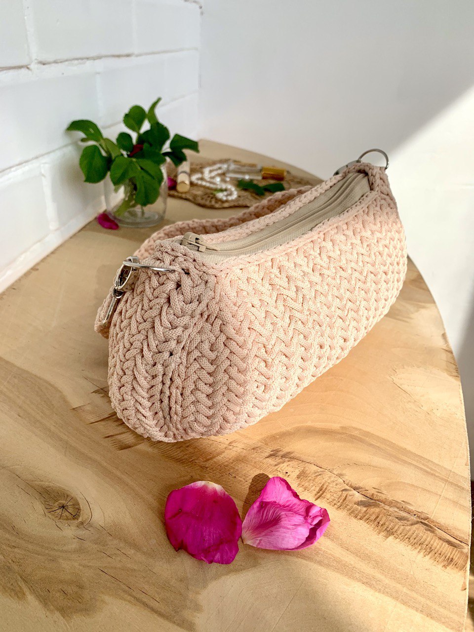 How to Crochet a Small Bag for Beginners Step by Step.Prada inspired baguette  bag.Video Tutorial. - ByStellam