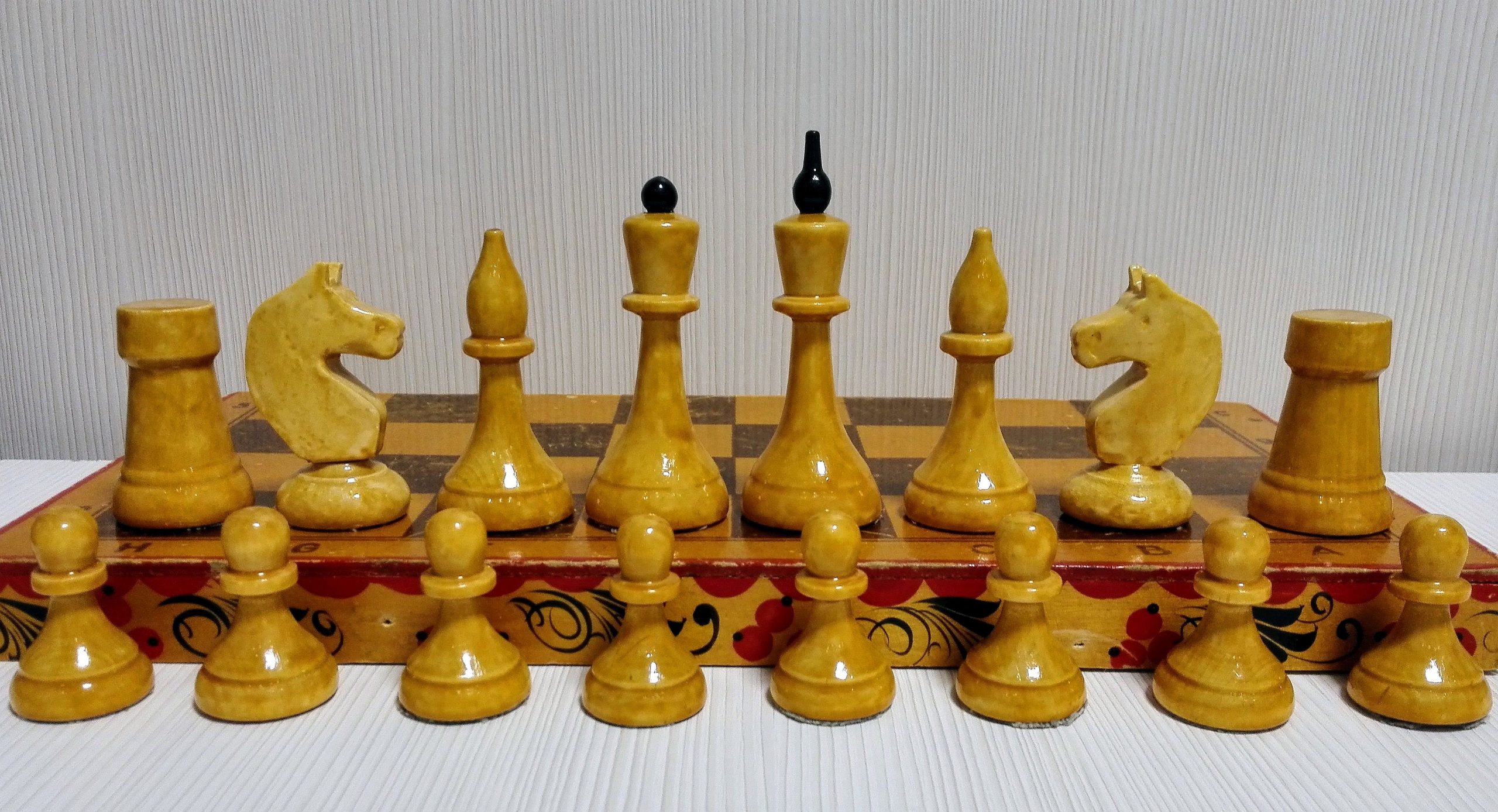 soviet wooden chess 4 scaled
