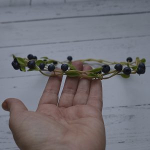 Cold porcelain berry