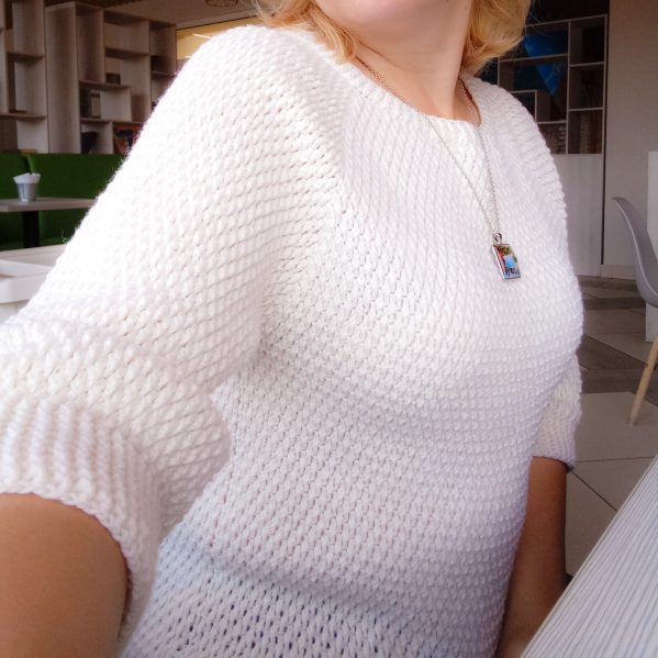 Women pullover simple textured crochet pattern