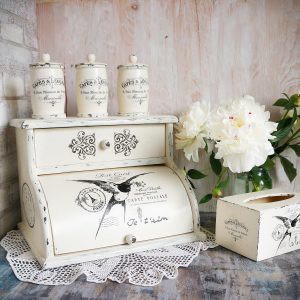 wooden bread box front