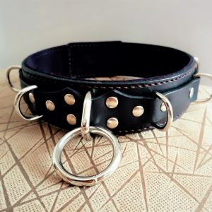 Black-leather-bdsm-collar-for-submissive