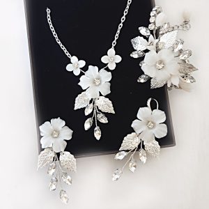 White flower boho bridal jewelry set, Floral jewelry set