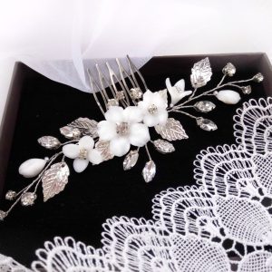 White flower bridal hair comb Boho wedding hair piece