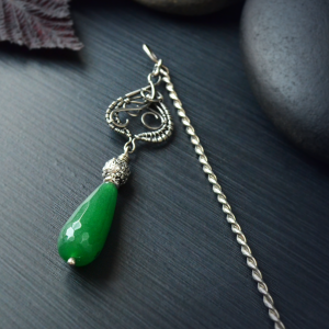 Fantasy hair stick with dangle bright green jade
