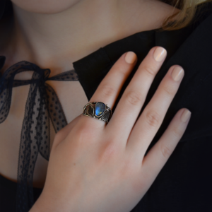 Labradorite fantasy ring in 925 sterling silver Dark Blue Wood