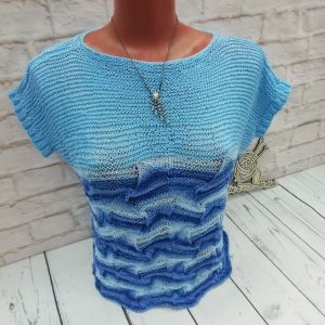 Blue tunic knitted