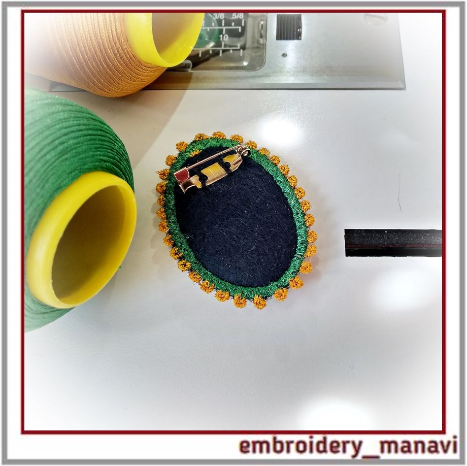 In the hoop Embroidery Brooch with voluminous leaves. 5 In the hoop Embroidery Brooch with voluminous leaves. - Image 6