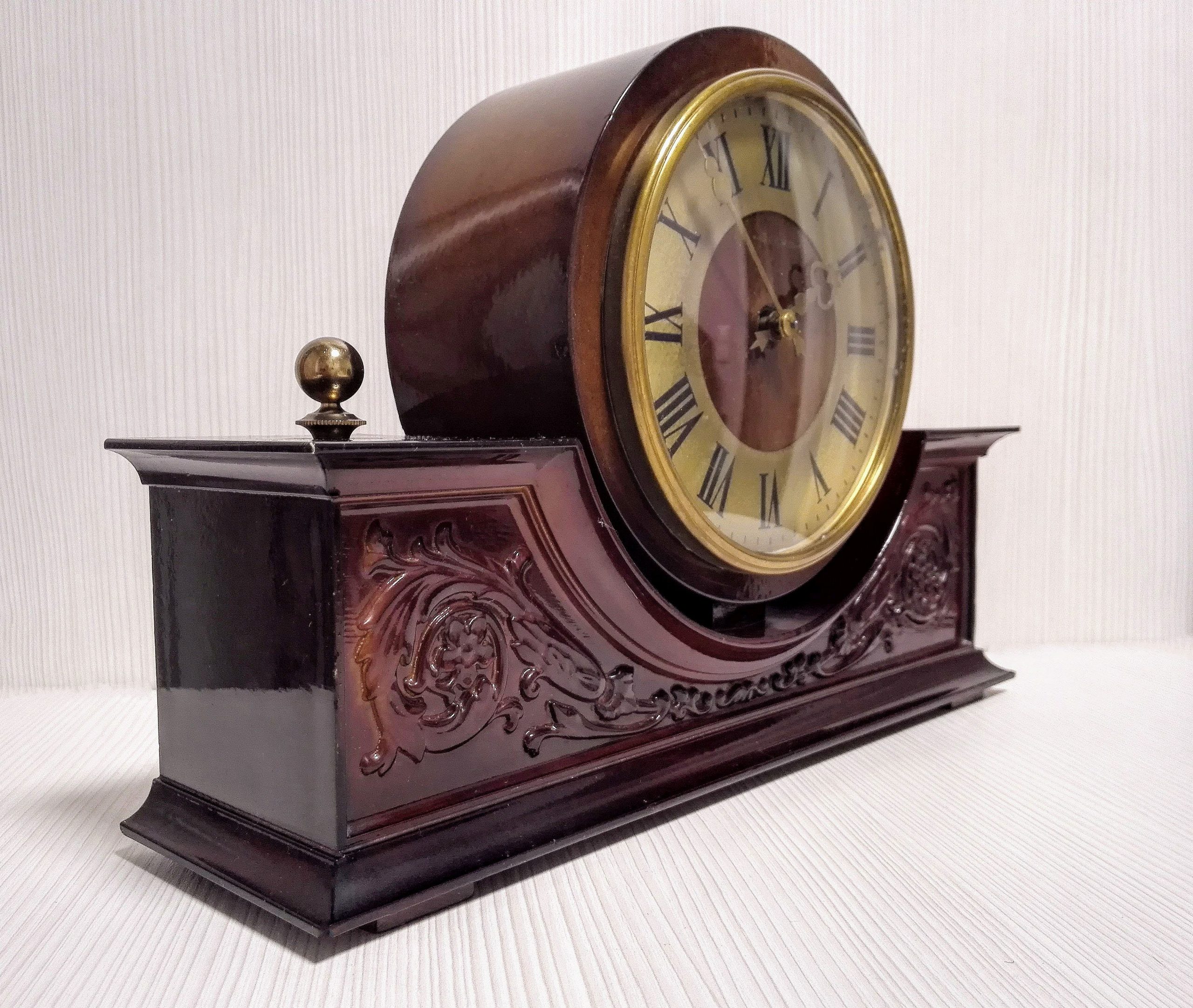 Soviet Vintage Desk Clock Vesna. Antique Wooden Mechanical clock 8 Soviet Vintage Desk Clock Vesna. Antique Wooden Mechanical clock - Image 8
