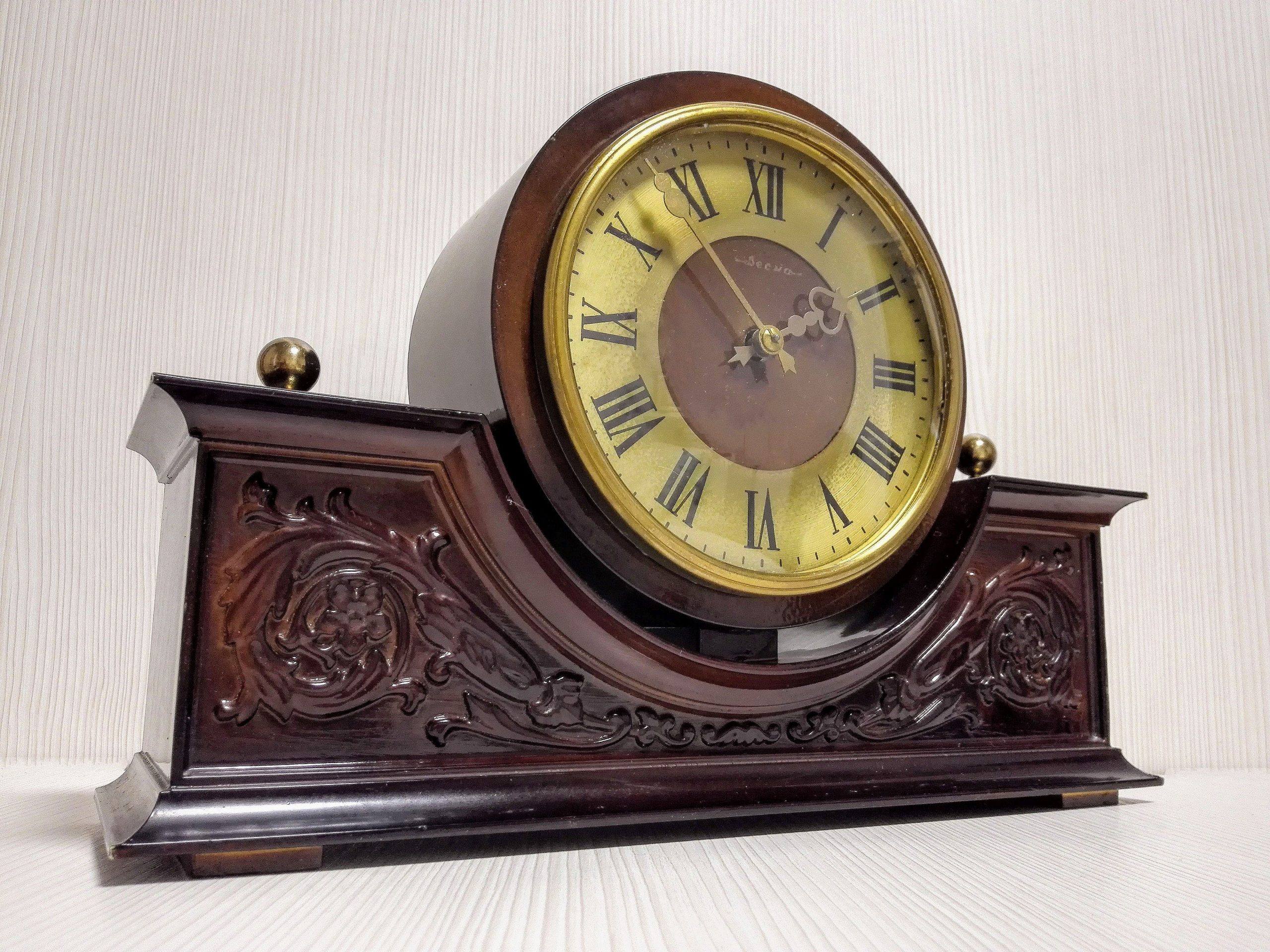 Soviet Vintage Desk Clock Vesna. Antique Wooden Mechanical clock 10 Soviet Vintage Desk Clock Vesna. Antique Wooden Mechanical clock - Image 10