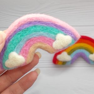 Felt rainbow toy