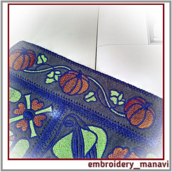 Bundles. Pumpkins border. Machine embroidery design.