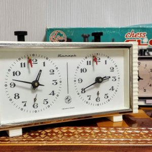 Vintage Soviet Chess Clock Jantar. Mechanical Chess Clock USSR