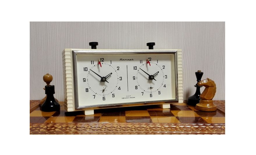 Soviet Chess Clock Jantar. Vintage Mechanical Chess Clock