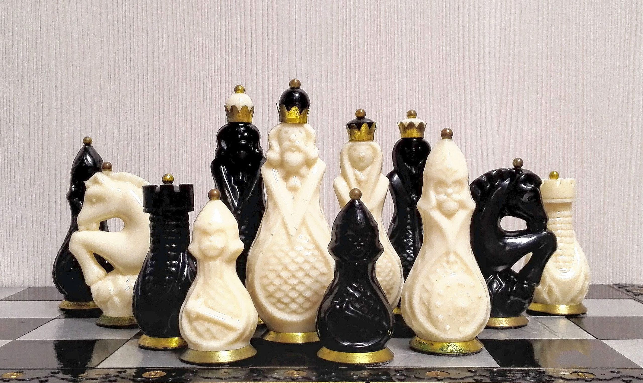 Soviet Vintage Bakelite chess.Rare Antique Russian Chess set