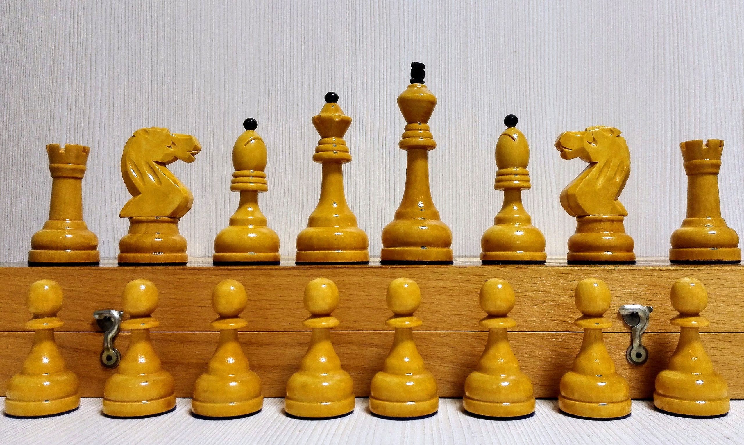 Antique Soviet Wooden Grandmaster Chess set. Russian chess