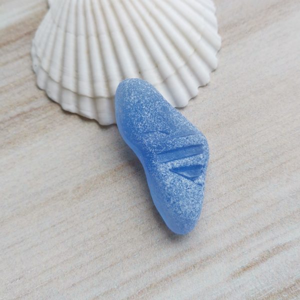 Cornflower blue sea glass B26