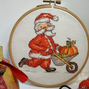 Handmade Marketplace 553 Funny Santa Wants Pumpkin Pie Christmas Decor PDF