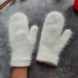 angora mittens