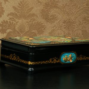Wildlife lacquer box painted animals interior gift