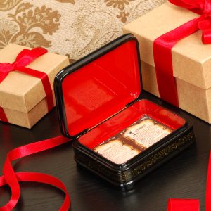 Kittens lacquer box hand-painted decorative miniature art
