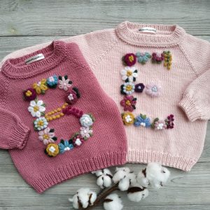 Sweater with name baby