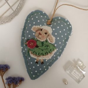 Home 1189 White Sheep Heart