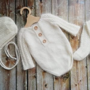Set with socks, openwork sleeves