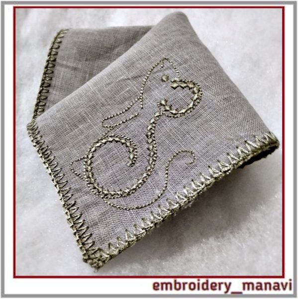 Inthehoopembroiderydesignhandkerchiefwithamouse