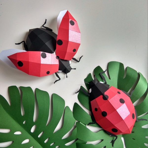3d papercraft ladybugs pdf template, low poly pattern, origami