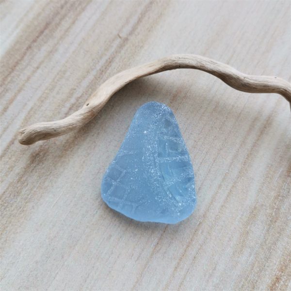 Blue sea glass B39