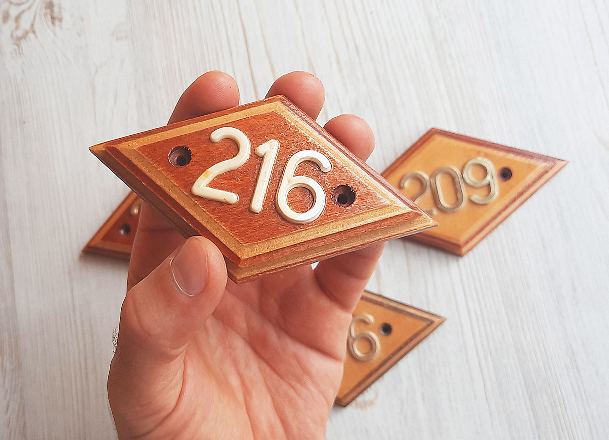 Number sign 216 wooden address rhombus door plate - Crealandia