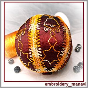 In-the-hoop-Holiday-decor-ball-2-machine-embroidery-design