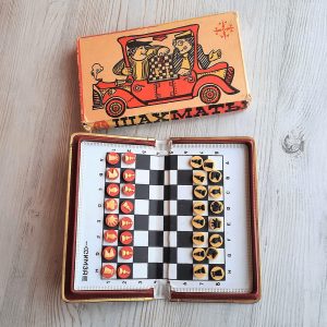 Home 347 simza soviet travel chess