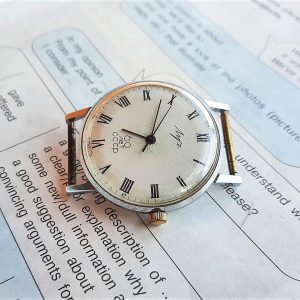 Wind up mens watch Luch 23 jewels – mechanical Russian vintage wrist watch Roman dial