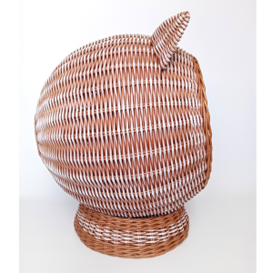Round wicker cat bed