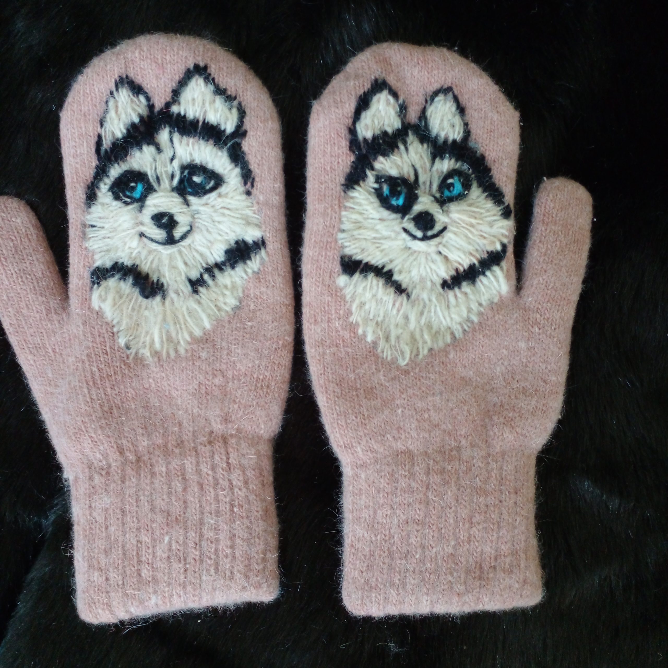 husky mittens