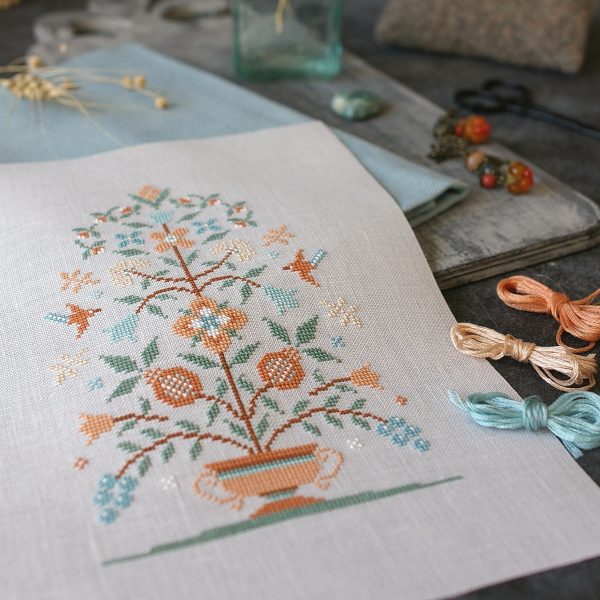 Pomegranates and bellflowers, PDF primitive cross stitch pattern