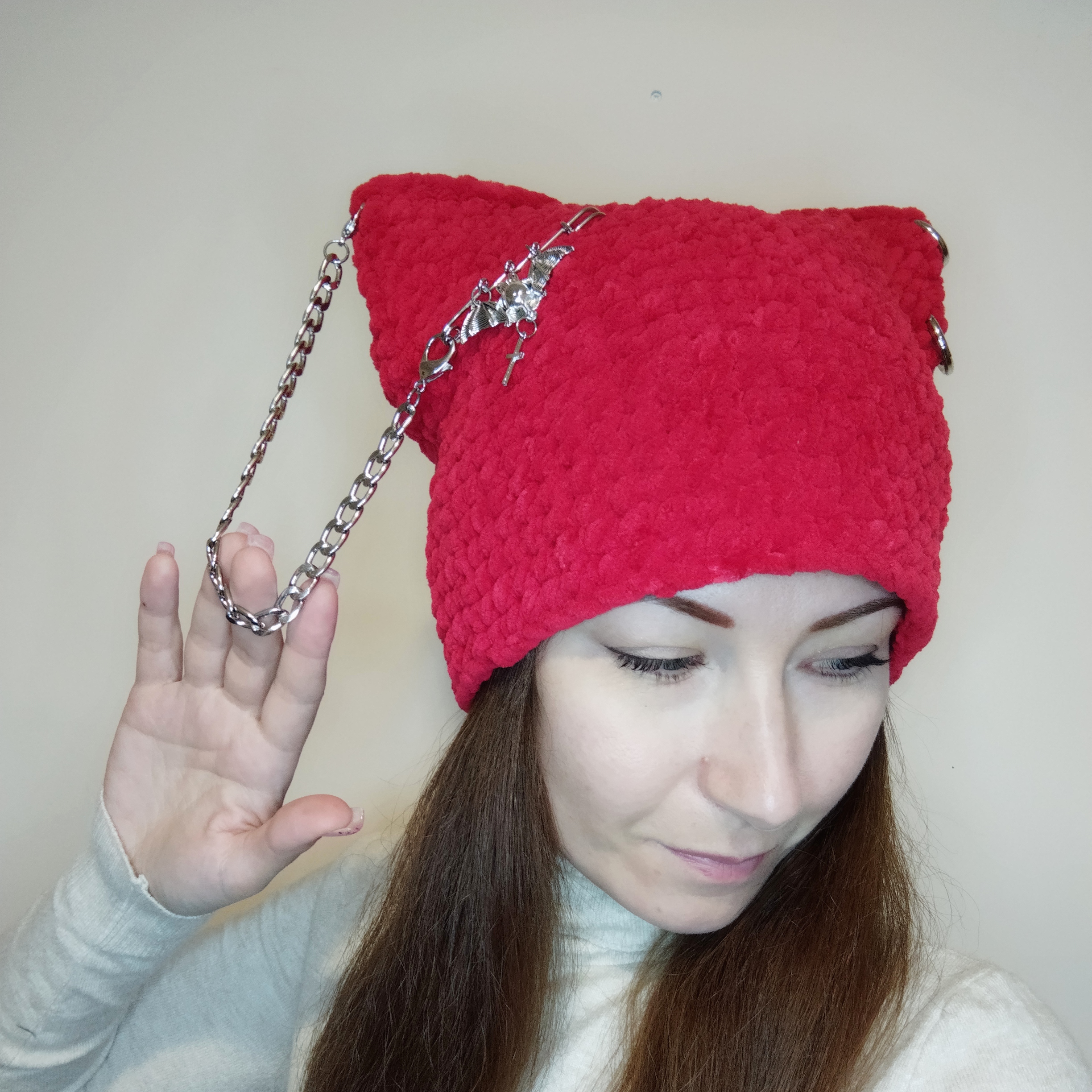 Cat ears beanie hat. Beqnie with cat ears
