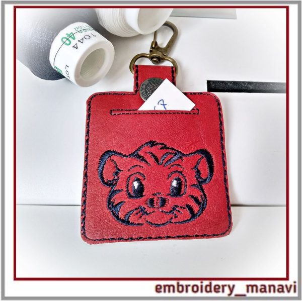 In the hoop Keychain with pocket embroidery design.